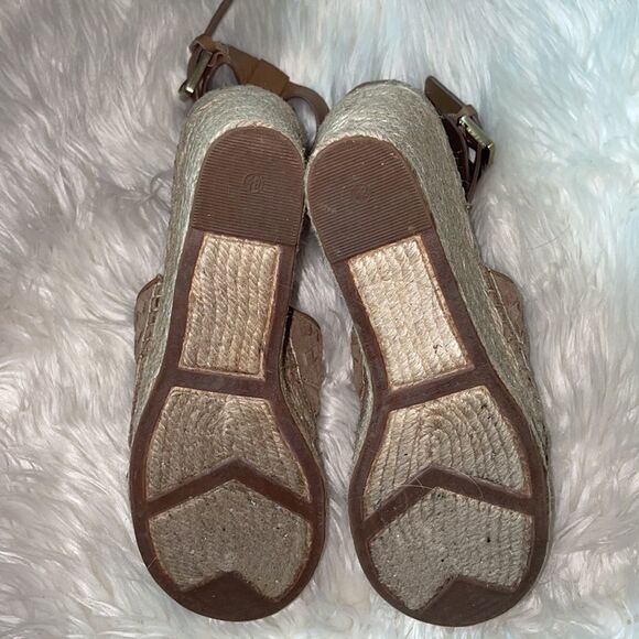 Marc Fisher Alina Espadrille Wedge, Tan - Picture 5 of 7